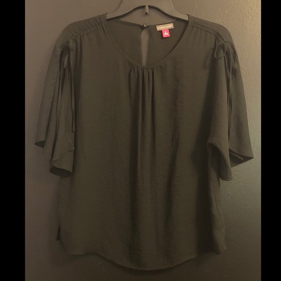 Vince Camuto Tops - Vince Camuto Black Short-Sleeve Tie-Detail Blouse